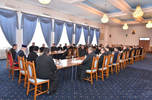 Adunare generală CAR - Arhiepiscopia Târgoviștei