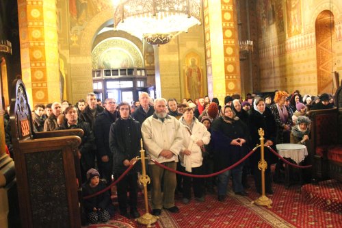 IPS Părinte Irineu a slujit la Catedrala „Sfântul Dimitrie” din Craiova