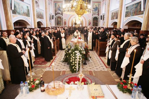 Părintele Liviu Ştefan a fost înmormântat în Baia Mare