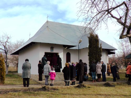 Slujbă arhierească în biserica Spitalului de Psihiatrie din Suceava
