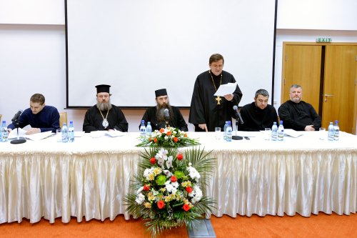 Întrunire a membrilor CAR al Arhiepiscopiei Bucureștilor