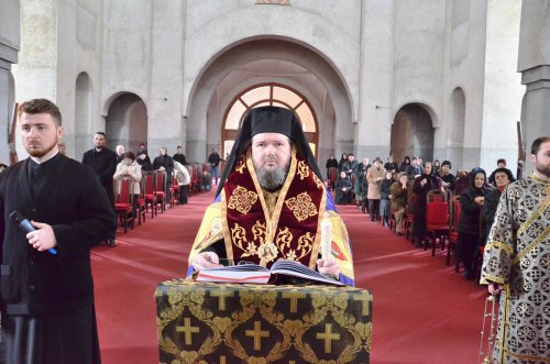Canonul cel Mare la Catedrala Episcopală din Oradea