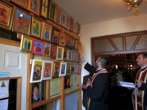 Activităţi dedicate sfintelor icoane în două parohii moldave