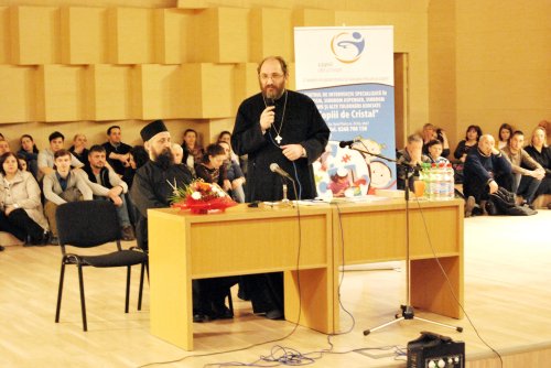 Părintele Constantin Necula a conferenţiat la Braşov