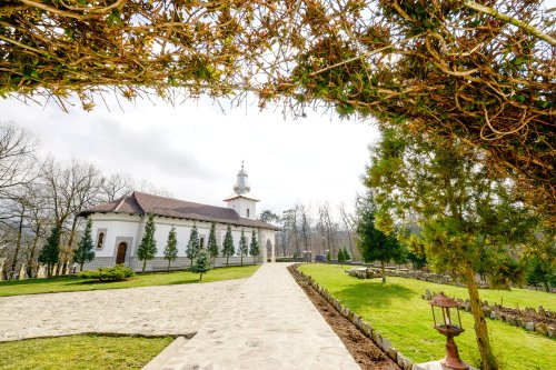 Muzeul continuității de la Mănăstirea Pătrângeni