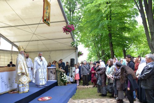 „Fratele geamăn sau sora geamănă a lui Toma suntem noi“