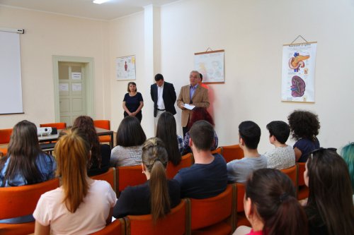 Sesiune de informare pentru tinerii din Sibiu