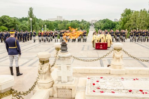 Înălţarea Domnului - Ziua Eroilor,  sărbătoare naţională a poporului român
