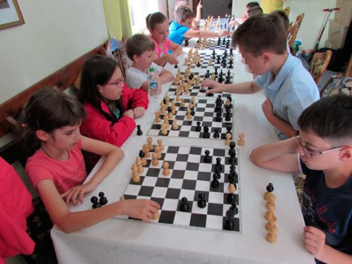Concurs de şah pentru copii clujeni