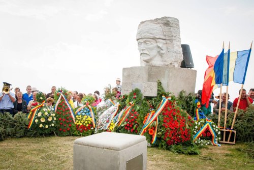 Sărbătoarea românilor pe Muntele Găina 