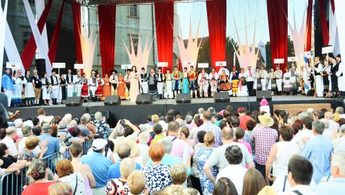 Festivalul Internațional de Folclor „Cântecele Munților”, la Sibiu