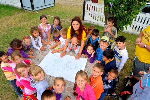 Tabără de vară pentru copiii şi tinerii din satele Baranca, Racovăţ şi Hilişeu Horia