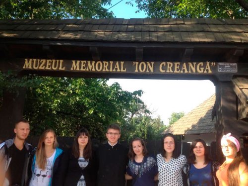 Tinerii din Firiteaz, pelerini în Moldova și Bucovina