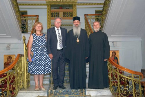 Mitropolitul Moldovei şi Bucovinei s-a întâlnit cu d-l Teofil Rendiuk, Ambasadorul Ucrainei în România