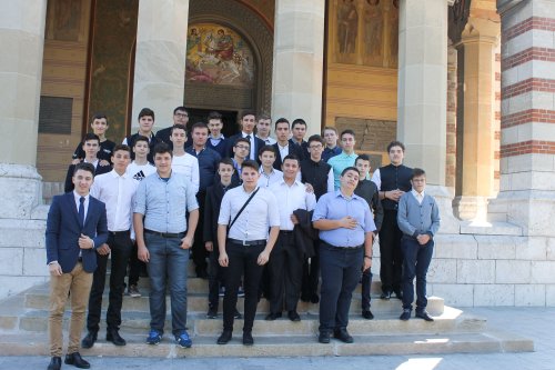 Program de vizite şi recreere pentru seminariştii craioveni