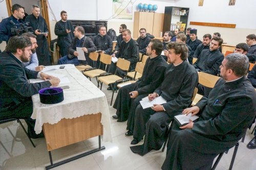 Diaconii din Bucureşti, în sprijinul pelerinilor