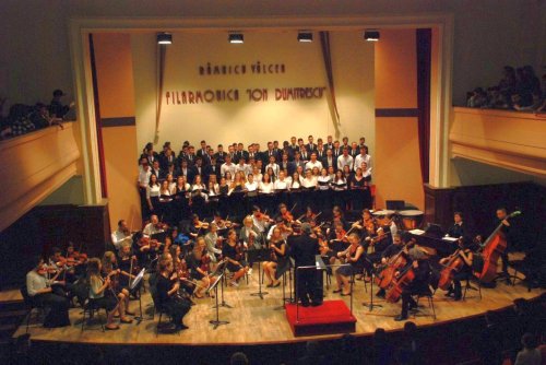 Concert festiv la Filarmonica din Râmnic