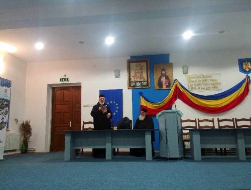 IPS Calinic al Argeşului şi Muscelului, în vizită la seminarul teologic de la Mănăstirea Neamţ