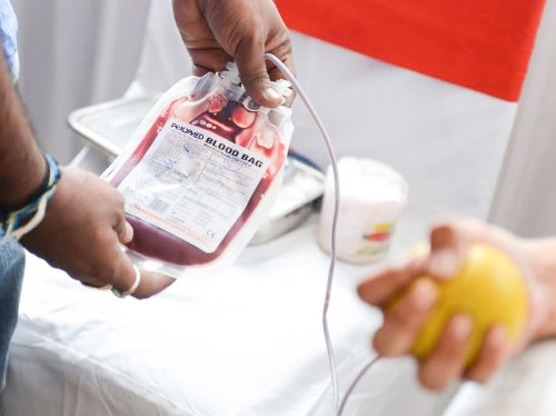 Donare de sânge record la UMF „Carol Davila” din Bucureşti