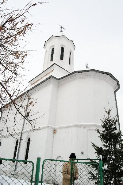 Biserica „Sfântul Spiridon” din Craiova, la ceas de praznic
