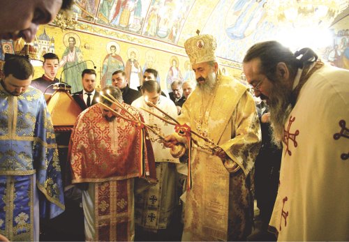 Slujire arhierească la Parohia „Sfântul Antonie cel Mare“ din Alba Iulia