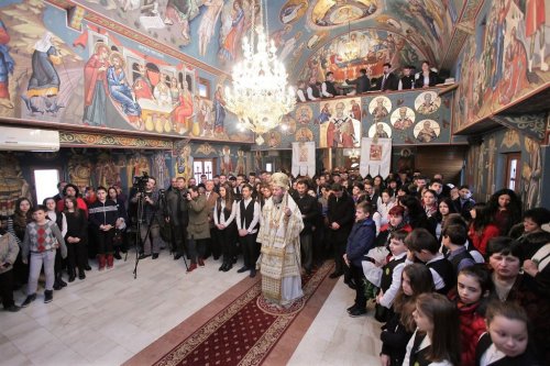 Liturghie arhierească la Biserica „Sfântul Ierarh Nicolae” a Liceului Teologic Ortodox „Nicolae Steinhardt