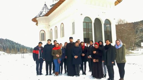 Elevii seminarişti dorohoieni, în pelerinaj la Mănăstirea Putna