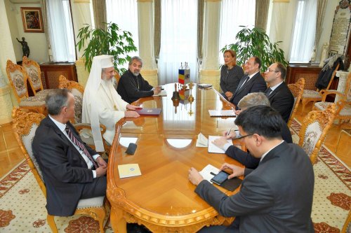 Excelenţa Sa Davor Ivo Stier, viceprim-ministru şi ministrul afacerilor externe şi europene al Republicii Croaţia, în vizită la Patriarhia Română   