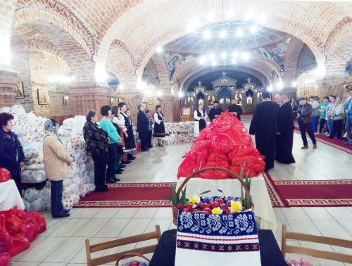 Daruri pentru 1.400 de persoane, oferite de Femeile Ortodoxe băimărene