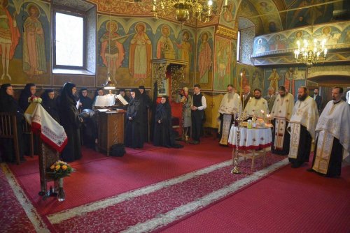 Duminica Mironosiţelor sărbătorită la Mănăstirea Copou