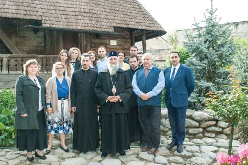 Profesorii de religie craioveni, binecuvântaţi de IPS Irineu