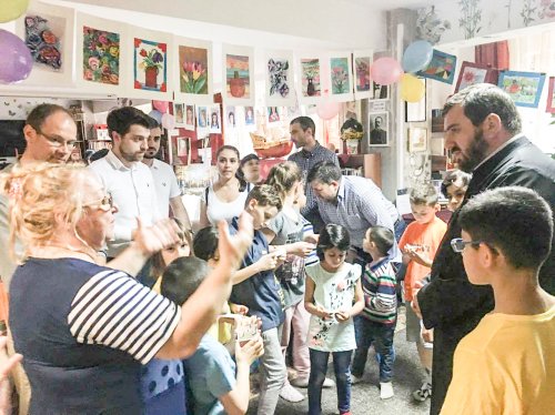 Tinerii Parohiei Miron Patriarhul în sprijinul Asociaţiei Mia’s Children