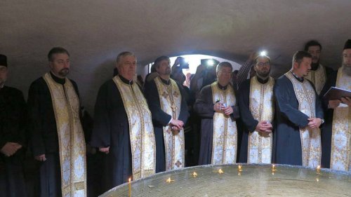 Preoţi moineşteni pelerini în Maramureş