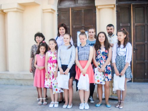 Premierea elevilor la Olimpiada de religie în Parohia Arad Micălaca Veche II