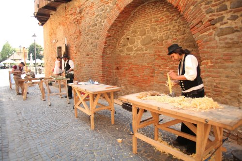 Expoziție și ateliere de prelucrarea lemnului și a fierului, la Muzeul de Istorie din Sibiu