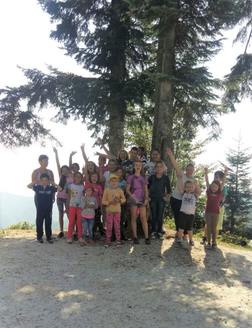 Vacanţă cu surprize pentru copiii ocrotiţi în centrele Filantropiei, Alba