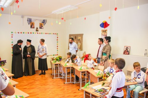 Festivitatea de deschidere a anului şcolar la Şcoala „Sfântul Nicolae”, Arad