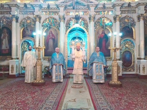 PS Emilian Crișanul a liturghisit în Catedrala Veche din Arad