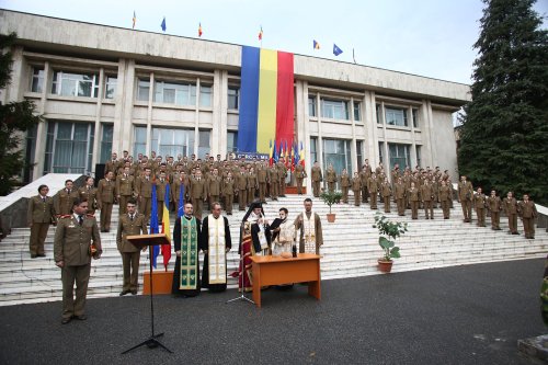 Manifestări în cinstea eroilor, de Ziua Armatei Române