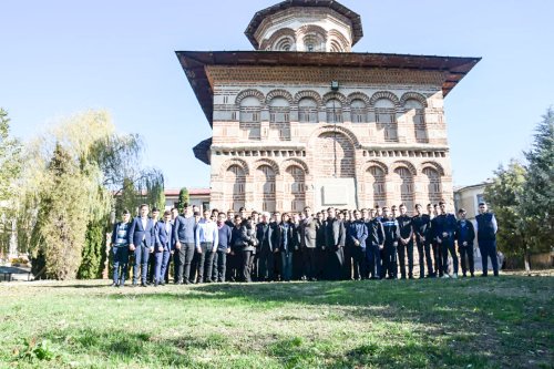 Conferinţe ziditoare de suflet pentru seminariştii craioveni