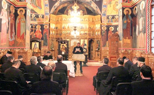Întrunirea preoţilor capelani care activează în instituţiile sociale gălăţene