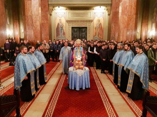 Slujire arhierească la Catedrala din Alba Iulia