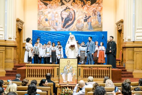 Spectacolul copiilor de Sfântul Nicolae la Patriarhia Română