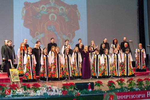 Corul „Madrigal“ a concertat la Bacău