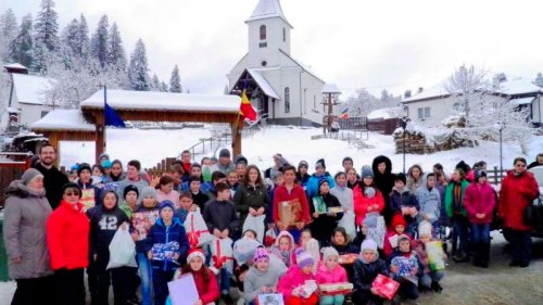 650 de copii au primit daruri prin Asociația „Sfânta Maria” Cristian, Brașov