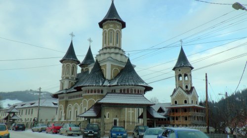 Biserica Parohiei Pojorâta II şi-a sărbătorit ocrotitorul