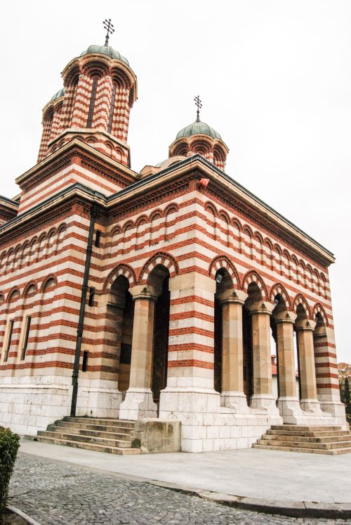 Hramul Sfintei Muceniţe Tatiana, aşteptat cu bucurie la Craiova şi Ciutura