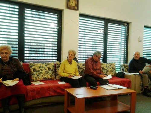 Cursuri pentru vârstnici, la Biblioteca Judeţeană „Octavian Goga” din Cluj-Napoca
