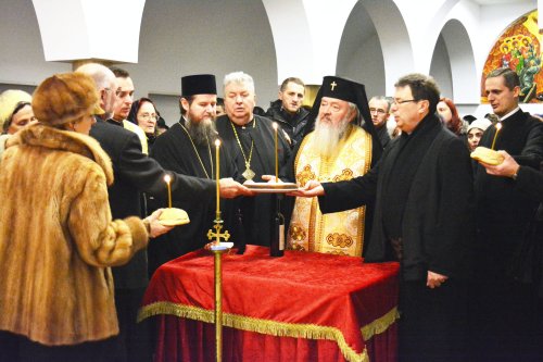 Slujba parastasului pentru Episcopul Nicolae Ivan şi Mitropolitul Bartolomeu Anania, la Catedrala mitropolitană clujeană