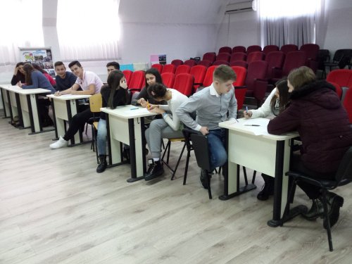 Concurs de cunoştinţe pentru elevii râmniceni